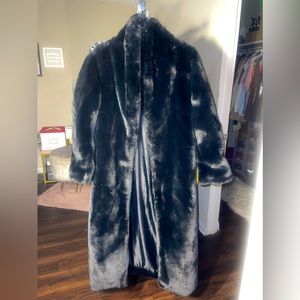 LONG BLACK MINK NEVER WORN OUT